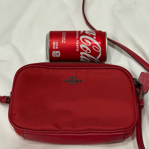 Small Coach Crossbody - Picture 10 of 10